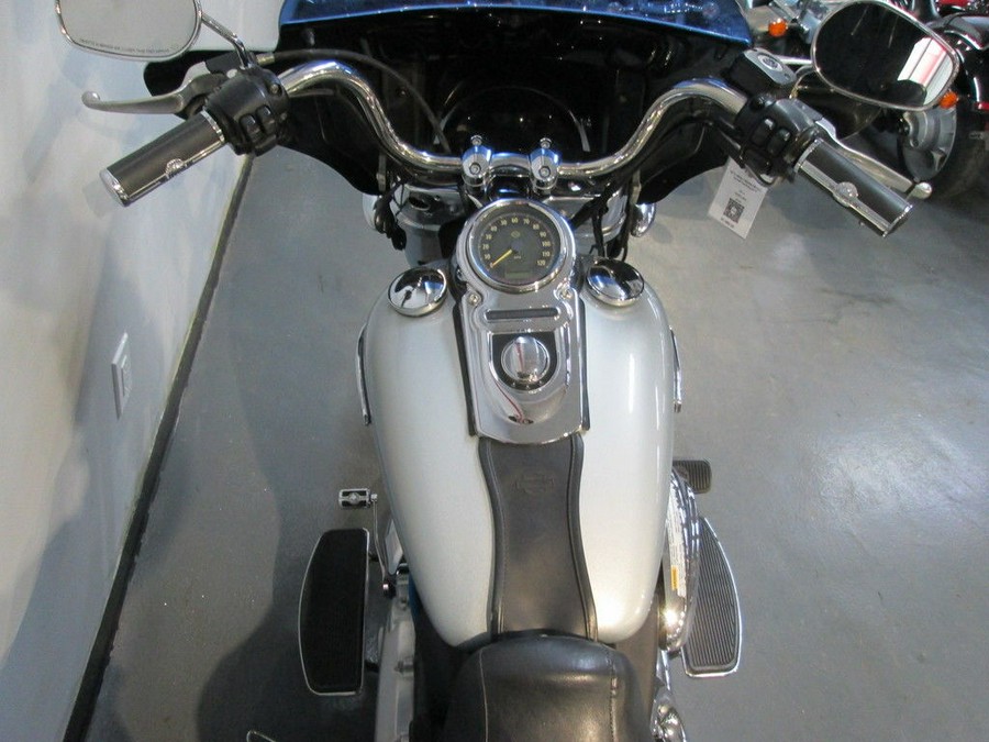 2012 Harley-Davidson® FLD - Dyna® Switchback™
