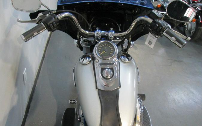 2012 Harley-Davidson® FLD - Dyna® Switchback™
