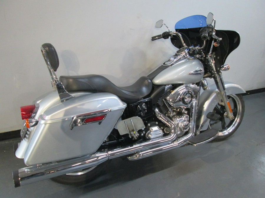 2012 Harley-Davidson® FLD - Dyna® Switchback™