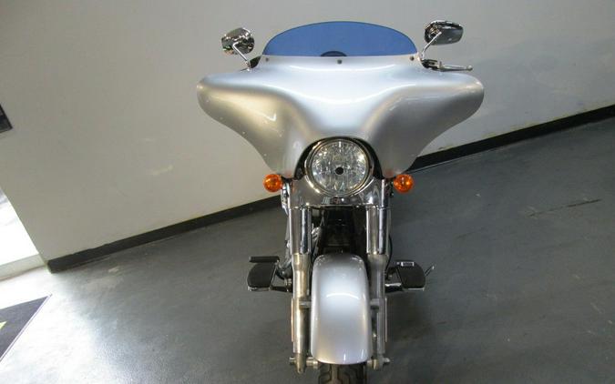 2012 Harley-Davidson® FLD - Dyna® Switchback™