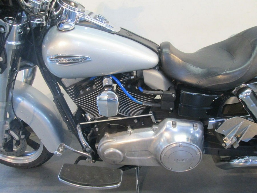 2012 Harley-Davidson® FLD - Dyna® Switchback™