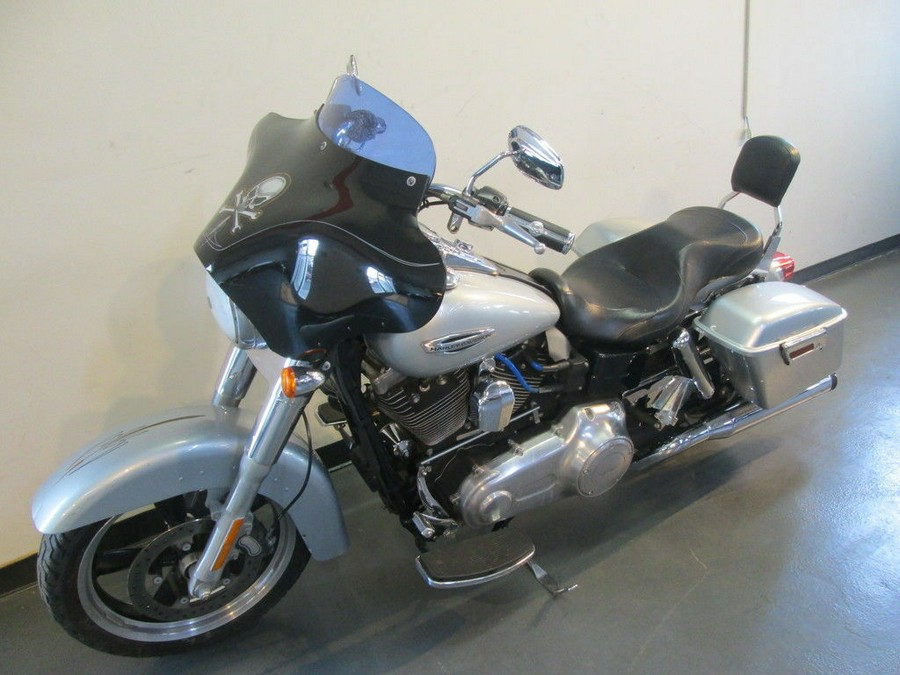 2012 Harley-Davidson® FLD - Dyna® Switchback™