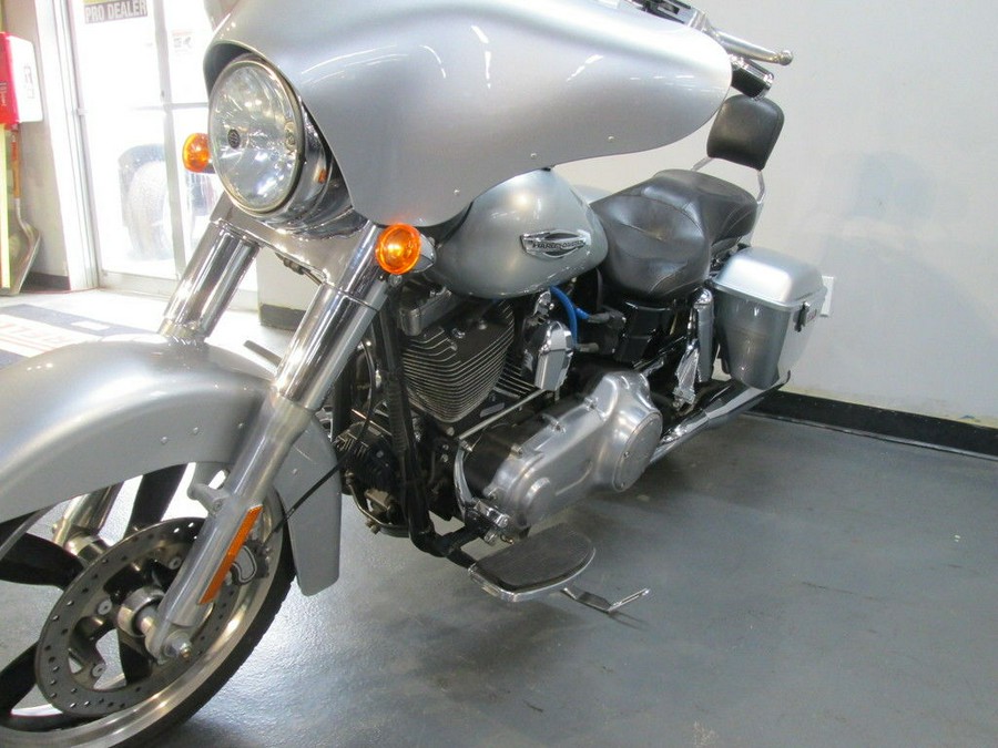2012 Harley-Davidson® FLD - Dyna® Switchback™