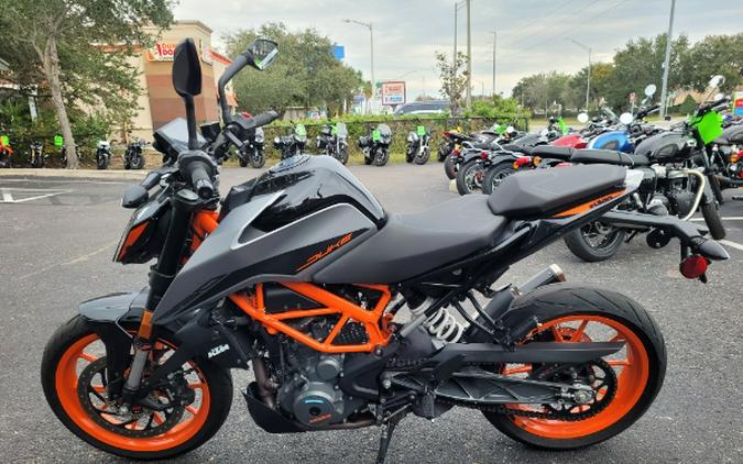 2022 KTM Duke 390