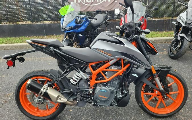 2022 KTM Duke 390