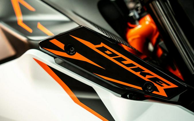 2026 KTM Duke 990 R