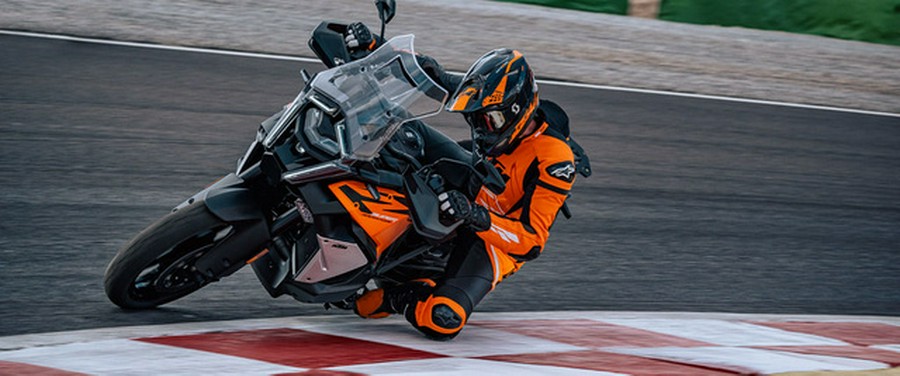 2027 KTM Super Adventure 1390 S EVO