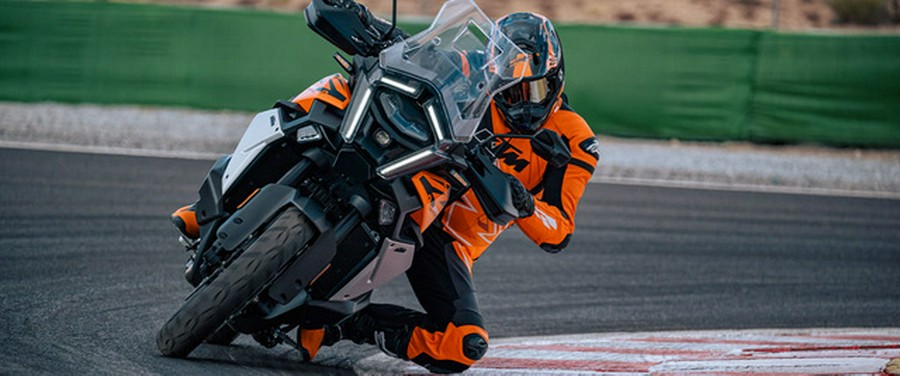 2027 KTM Super Adventure 1390 S EVO