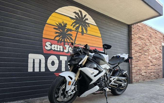 2025 BMW S 1000 R