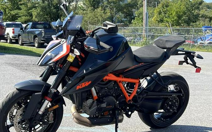 2021 KTM 1290 Super Duke R