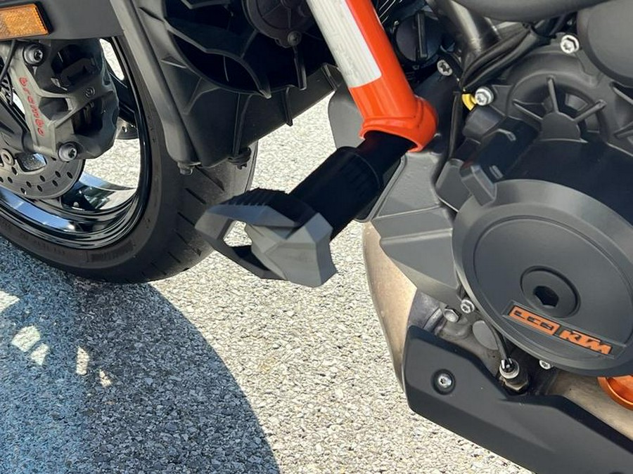 2021 KTM 1290 Super Duke R