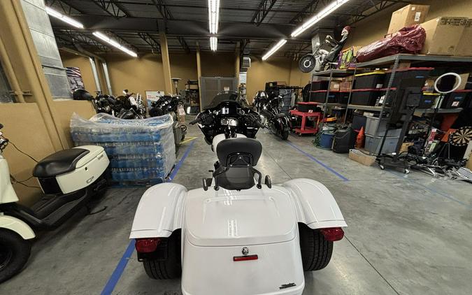FLTRT 2025 Road Glide® 3