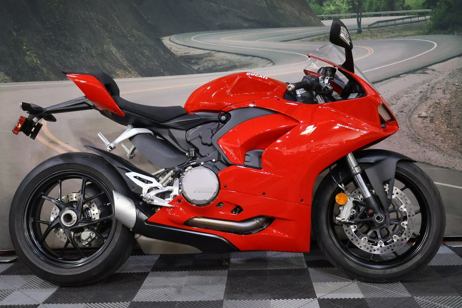2022 Ducati Panigale V2 Ducati Red