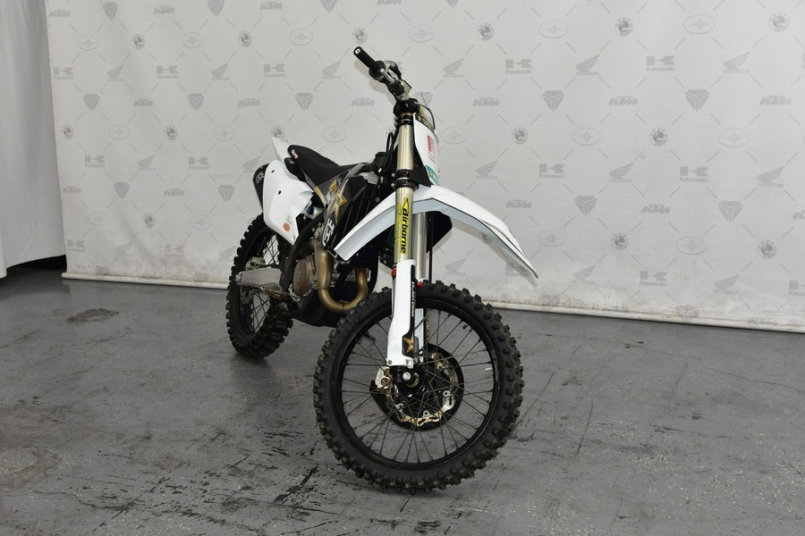2022 FC 450 Rockstar Edition - Husqvarna Motorcycles