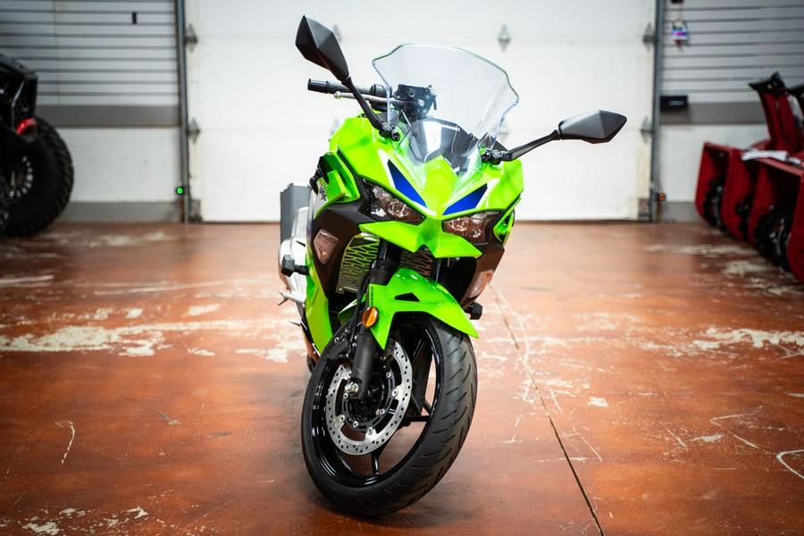 2026 Kawasaki Ninja® 500 ABS Metallic Matte Twilight Blue