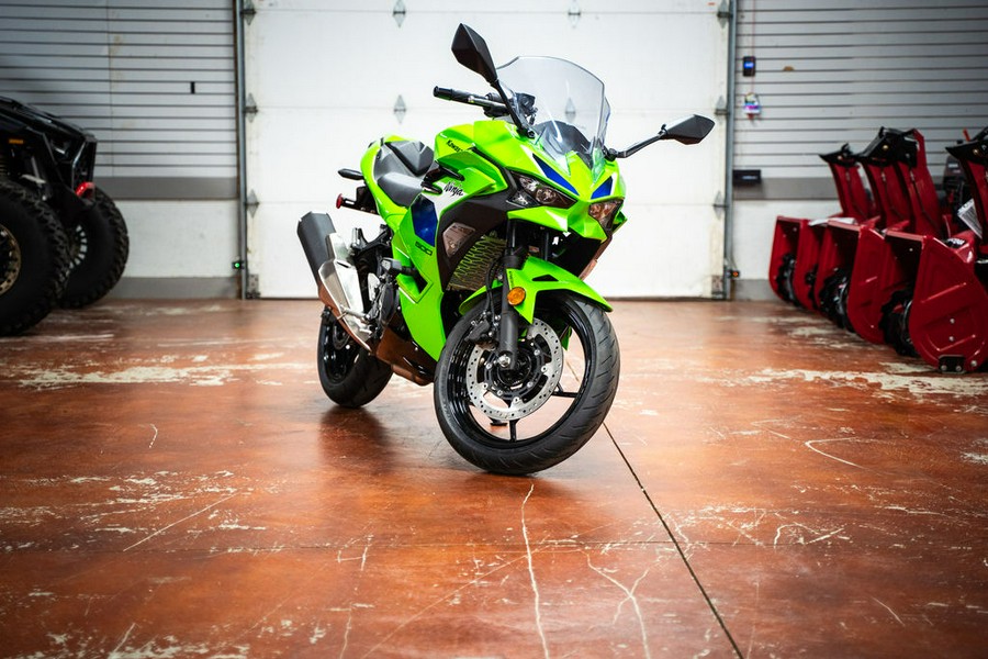 2026 Kawasaki Ninja® 500 ABS Metallic Matte Twilight Blue