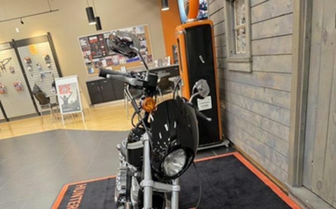 2003 Harley-Davidson XLH883 - Sportster Hugger 883