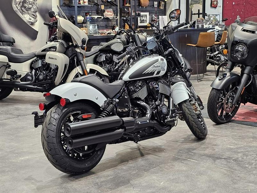 2024 Indian Motorcycle® Sport Chief Ghost White Metallic Smoke