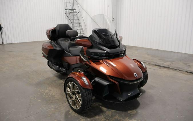 2026 Can-Am® Spyder RT Sea-to-Sky Mars Red