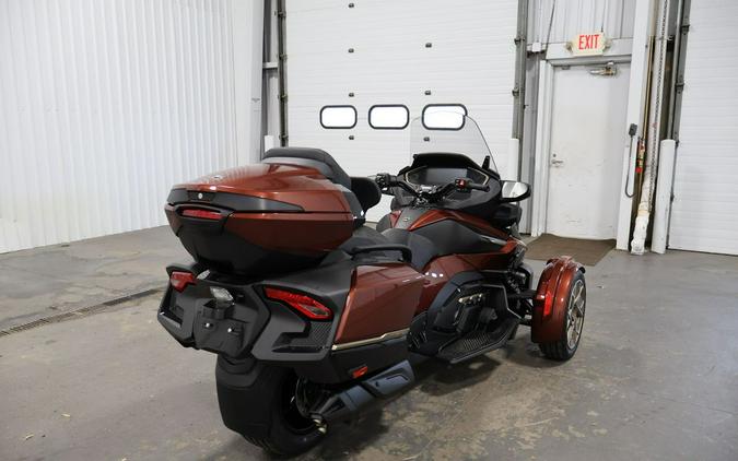 2026 Can-Am® Spyder RT Sea-to-Sky Mars Red