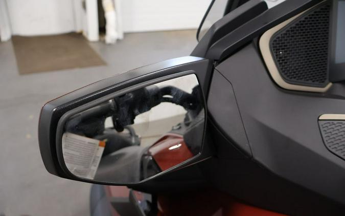 2026 Can-Am® Spyder RT Sea-to-Sky Mars Red