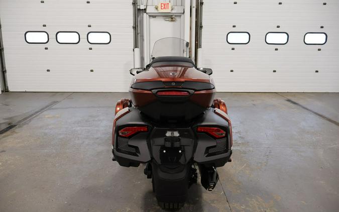 2026 Can-Am® Spyder RT Sea-to-Sky Mars Red