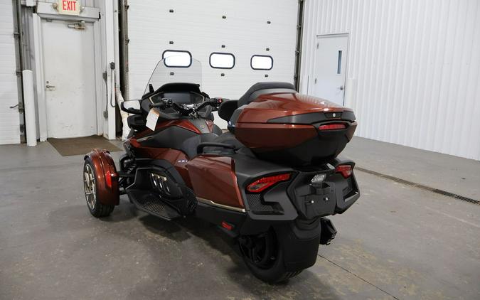 2026 Can-Am® Spyder RT Sea-to-Sky Mars Red