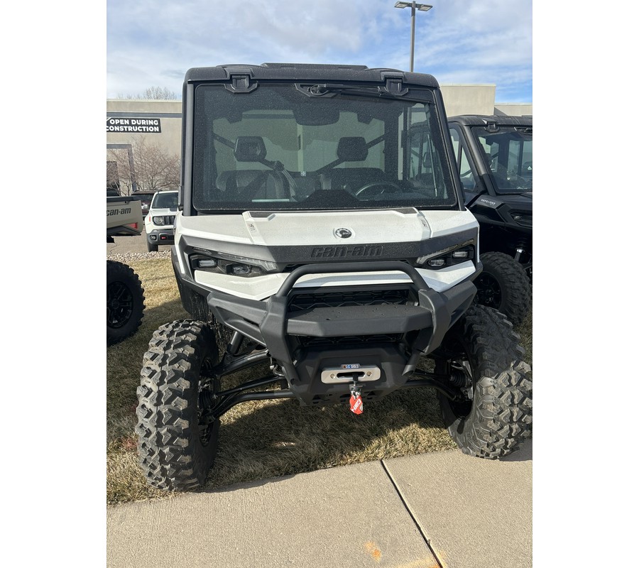 2026 Can-Am Defender Limited HD11