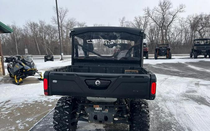 2019 Can-Am® Defender XT™ HD10