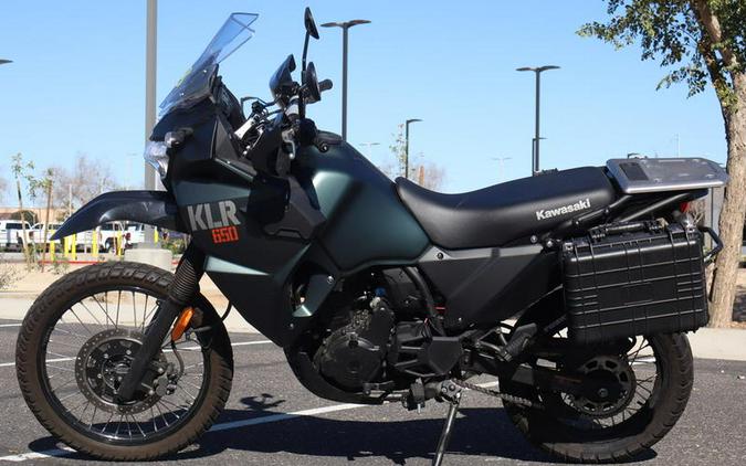 2025 Kawasaki KLR®650 Metallic Matte Old School Green