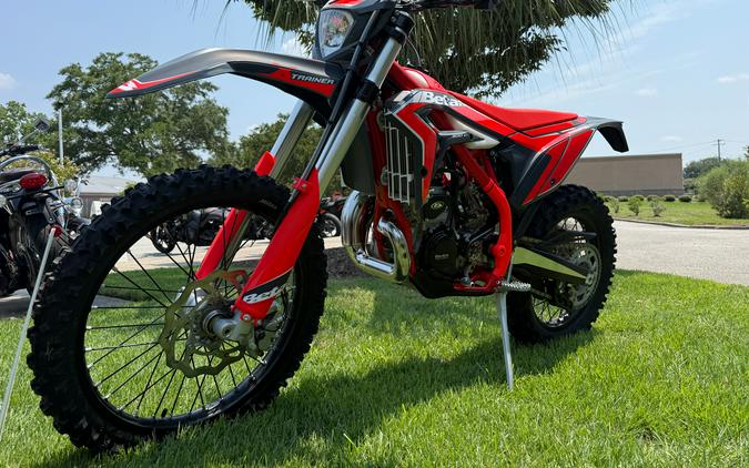 2026 Beta 300 Xtrainer Lowboy