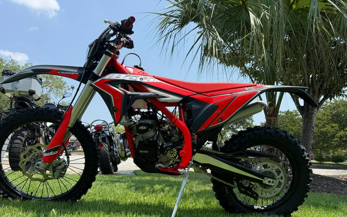 2026 Beta 300 Xtrainer Lowboy