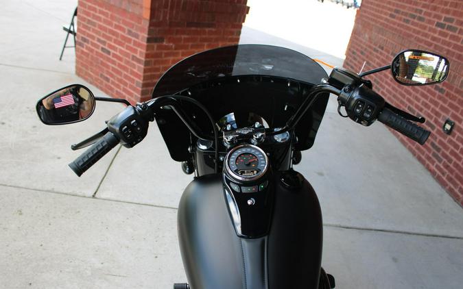 2026 Harley-Davidson® Deadwood™ Black Denim