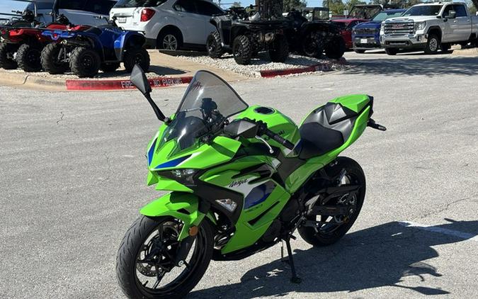 2026 Kawasaki Ninja 500 Metallic Flat Spark Black