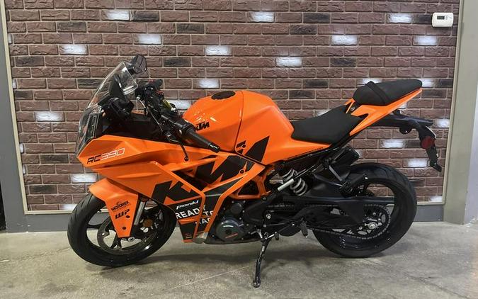 2023 KTM RC 390