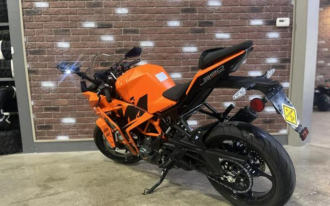 2023 KTM RC 390