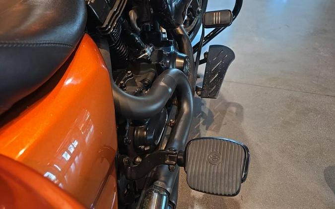 2015 Harley-Davidson® FLTRX - Road Glide®