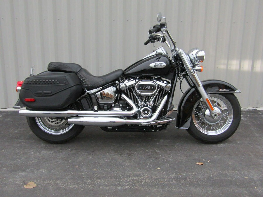 2024 Harley-Davidson® FLHCS - Heritage Classic