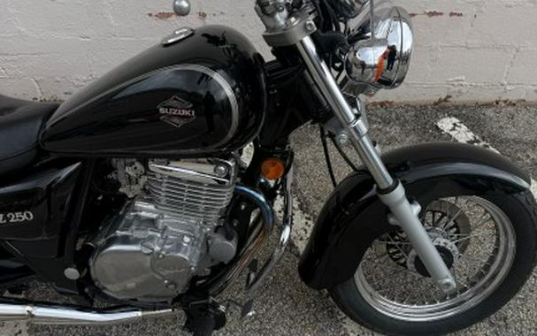 2003 Suzuki GZ250