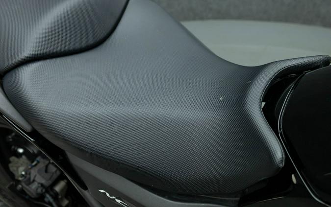 2015 HONDA NC700XDF W/DCT & ABS