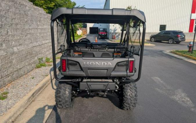 2026 Honda Pioneer 1000-5 Deluxe