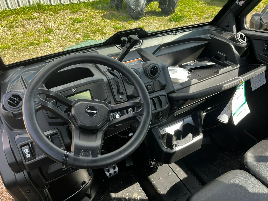 2026 Can-Am Defender DPS CAB HD10