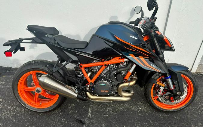 2023 KTM 1290 SUPER DUKE R EVO