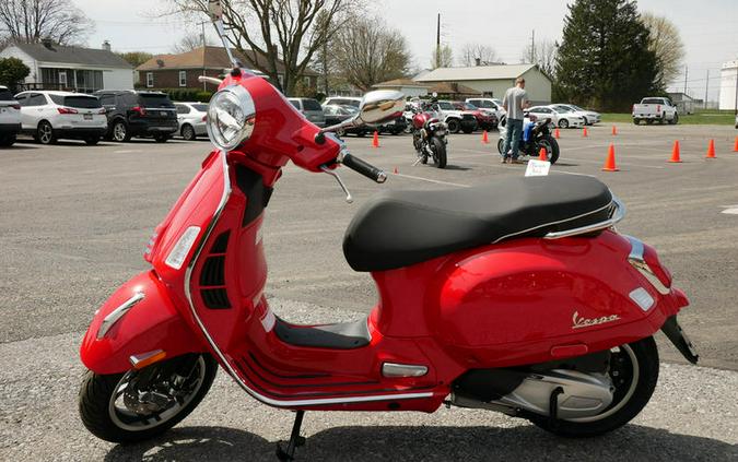 2024 Vespa GTS Super 300