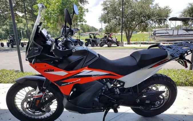 2023 KTM Adventure 890