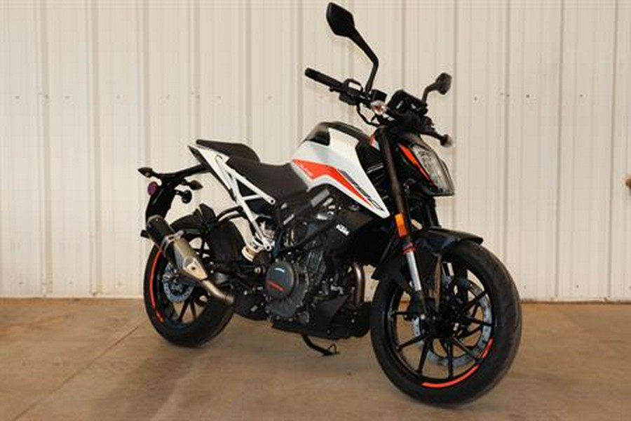 2022 KTM 390 Duke