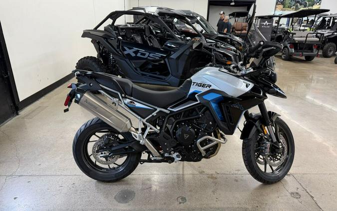 2026 Triumph Tiger 900 Alpine Edition