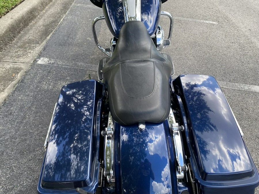 Harley-Davidson® 2012 Road Glide Custom®