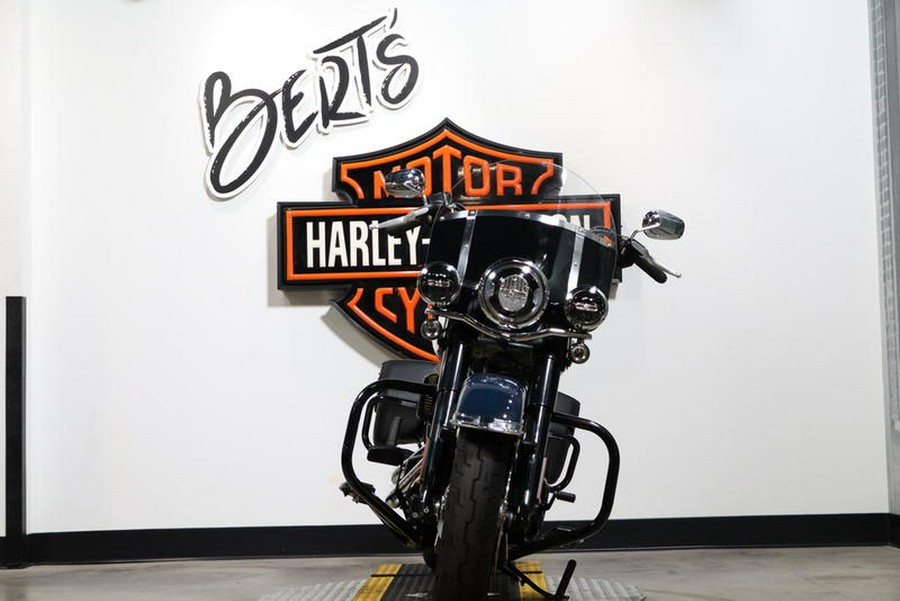 2019 Harley-Davidson® FLHCS - Heritage Classic 114