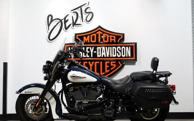 2019 Harley-Davidson® FLHCS - Heritage Classic 114